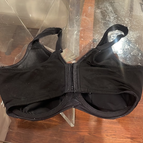 Wacoal 36dd black underwire adjustable strap bra - Picture 2 of 2